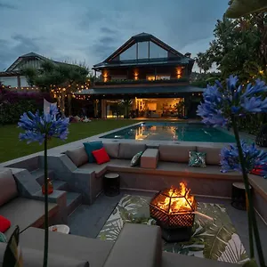 Villa Barcelona's Tropical Oasis, Sant Just Desvern